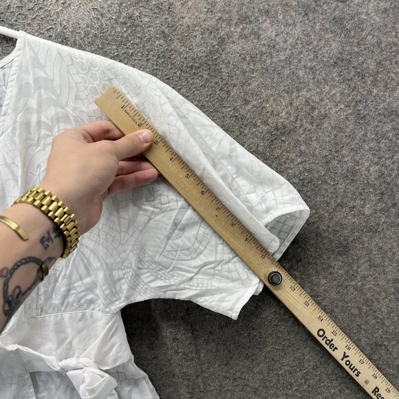 Lilly Pulitzer Blouse Womens Small White Kimono Wrap Tie Waist Top Lightweight - Picture 7 of 9